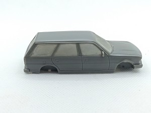 Carrosserie : PEUGEOT 305 Break - Résine - 1:43 - Paradcar