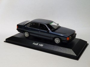 Marketplace : AUDI 100 1990 Bleu métallique - Maxichamps - 1:43