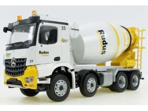 Marketplace : MERCEDES BENZ Arocs 8x4 toupie LIEBHERR HTM 904 RUDUS - Conrad - 1:50