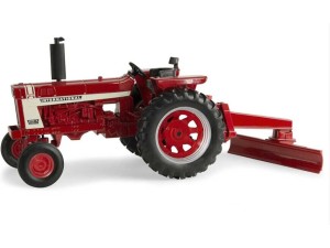 Markeplace : Tracteur INTERNATIONAL Hydro 70 avec sa lame arrière  - ERTL - 1:16